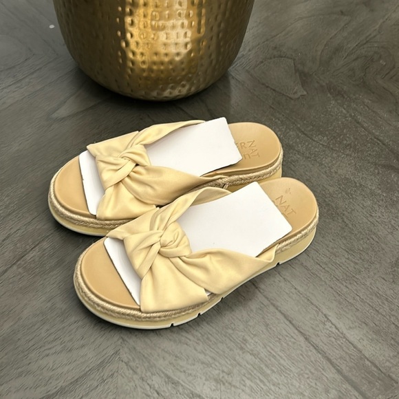 NATURALIZER Dayana Platform Slide Sandal In Pale Honey - Picture 6 of 7